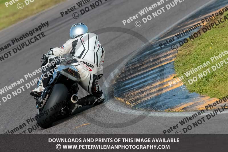 PJM Photography;anglesey no limits trackday;anglesey photographs;anglesey trackday photographs;enduro digital images;event digital images;eventdigitalimages;no limits trackdays;peter wileman photography;racing digital images;trac mon;trackday digital images;trackday photos;ty croes